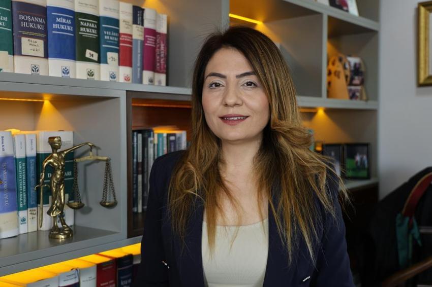 Adana'da 3 metreden düşerek ölen kadının davasında emsal karar! Belediye 300 bin TL tazminat ödeyecek!