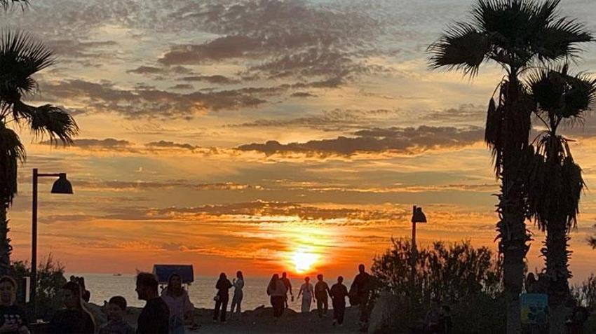 Hatay Samandağ'da gün batımı eşsiz manzara oluşturdu! Görsel şölene dönüşen görüntüler nefes kesti