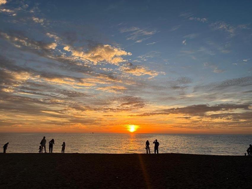 Hatay Samandağ'da gün batımı eşsiz manzara oluşturdu! Görsel şölene dönüşen görüntüler nefes kesti