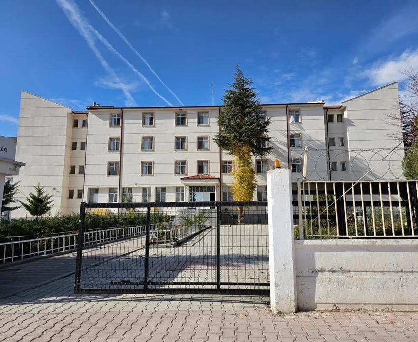 Konya’daki kız yurdu boşaltıldı! Depreme dayanıksız çıktı