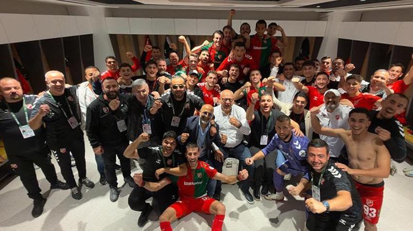 Karşıyaka zirveyi bırakmadı! İzmir temsilcisi 3'üncü Lig'den kurtulmak için umutlarını artırdı