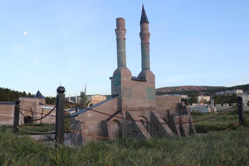 İşçiler Sivas'ın küçüğünü yaptı! Türkiye'de tek: Şehir merkezinde yer aldı