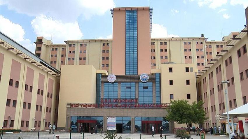 Diyarbakır'da eczanelere operasyon! Pahalı ilaçların yazıldığı reçeteleri topluyorlardı