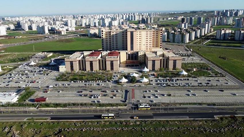 Diyarbakır'da eczanelere operasyon! Pahalı ilaçların yazıldığı reçeteleri topluyorlardı