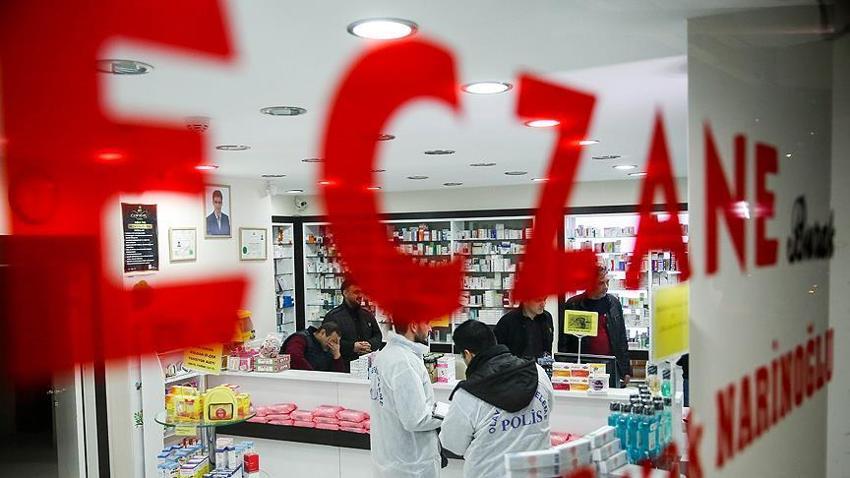 Diyarbakır'da eczanelere operasyon! Pahalı ilaçların yazıldığı reçeteleri topluyorlardı