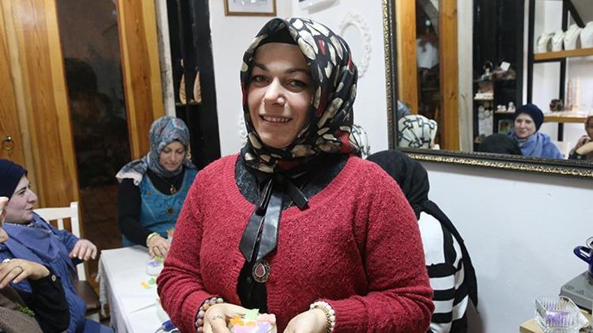 Tokat'ta kadınların yeni gözdesi: Hobi değil, terapi: Hem üretiyor hem kaynaşıyorlar!