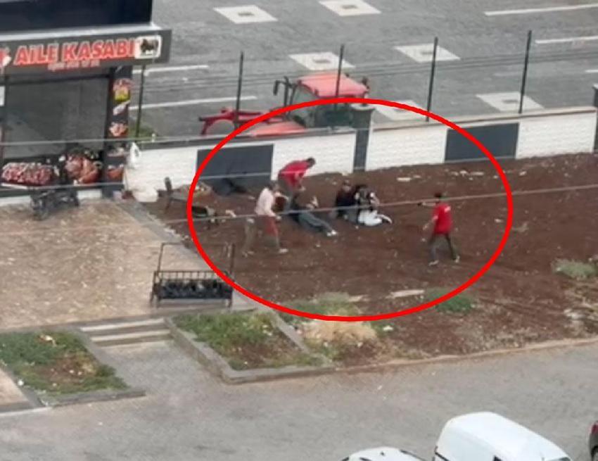 Diyarbakır'da kasap dükkanında silahlı dehşet! 2 kişinin öldüğü kanlı olay kameralarda