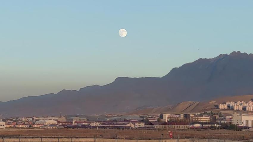 Van'da gökyüzünde ikisi aynı anda görüntülendi! İlk kez bu kadar net ortaya çıktı