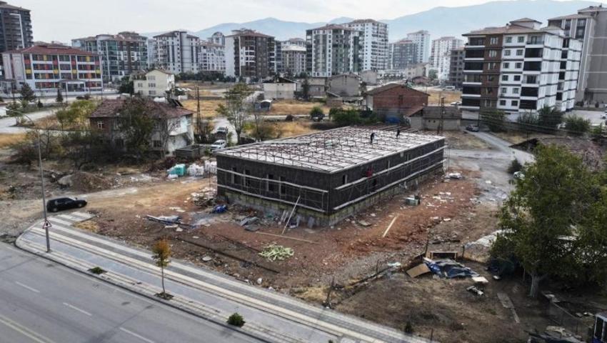 Malatya'da 2 tane yapıldı: Mahalleli önünden geçtikçe şükrediyor