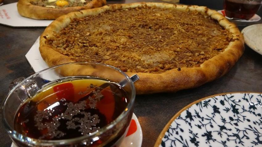 Trabzon'da pidenin içine tescilli lezzet: 15 yıl önce başladı