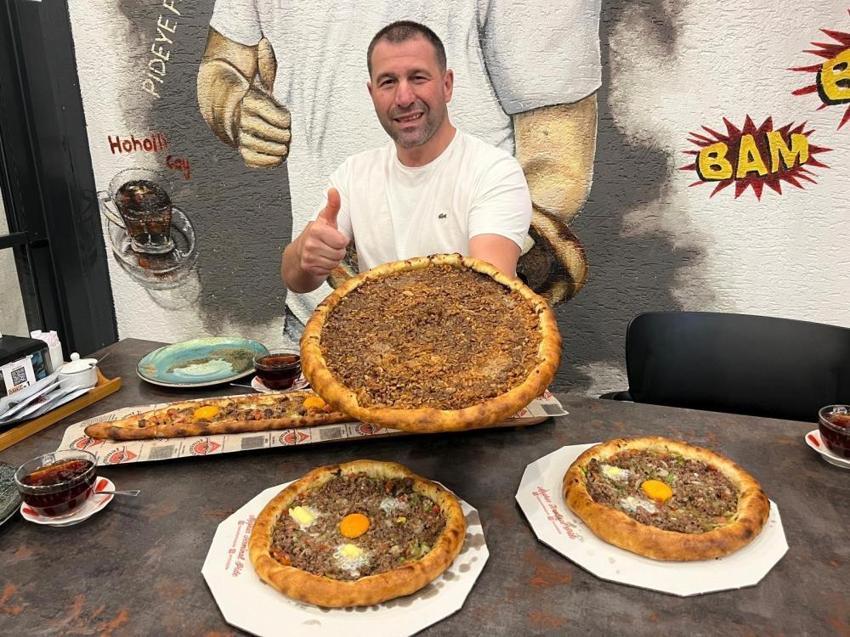 Trabzon'da pidenin içine tescilli lezzet: 15 yıl önce başladı