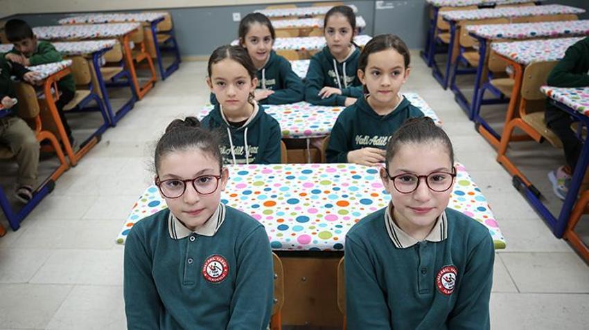 Muş'ta bu okulda 1742 öğrencinin 42'si ikiz! Öğretmenler yerlerini değiştirerek isimlerini ezberliyorlar