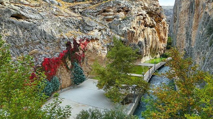 Malatya'da gizli cennet: Tohma Kanyonu sonbaharda ziyaretçi akınına uğradı! 'Bozkırın ortasındaki huzur!'