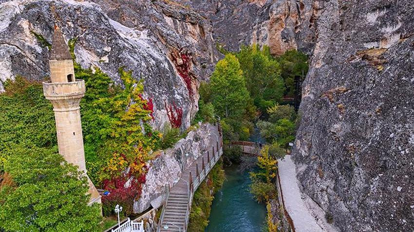 Malatya'da gizli cennet: Tohma Kanyonu sonbaharda ziyaretçi akınına uğradı! 'Bozkırın ortasındaki huzur!'
