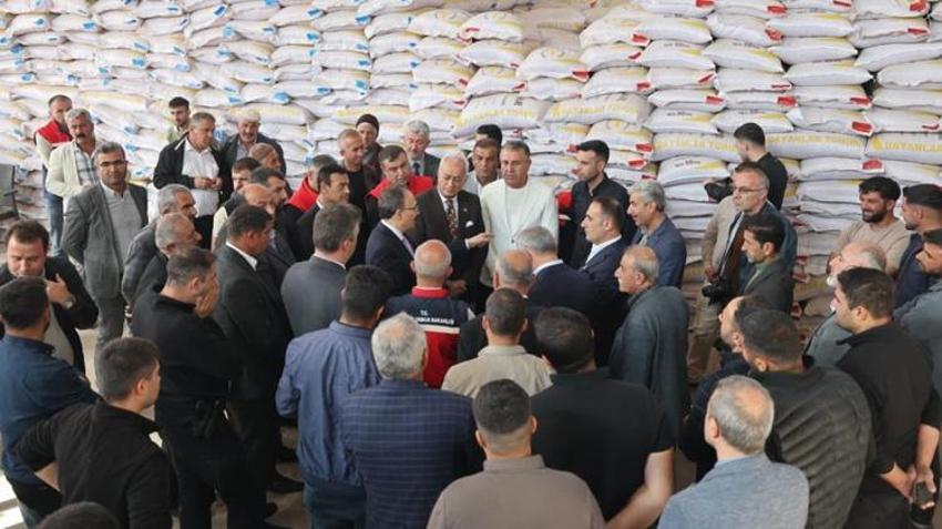 Siirt'te çiftçilere dev destek! 203 ton dağıtıldı! 588 üreticinin kazancı katlanacak