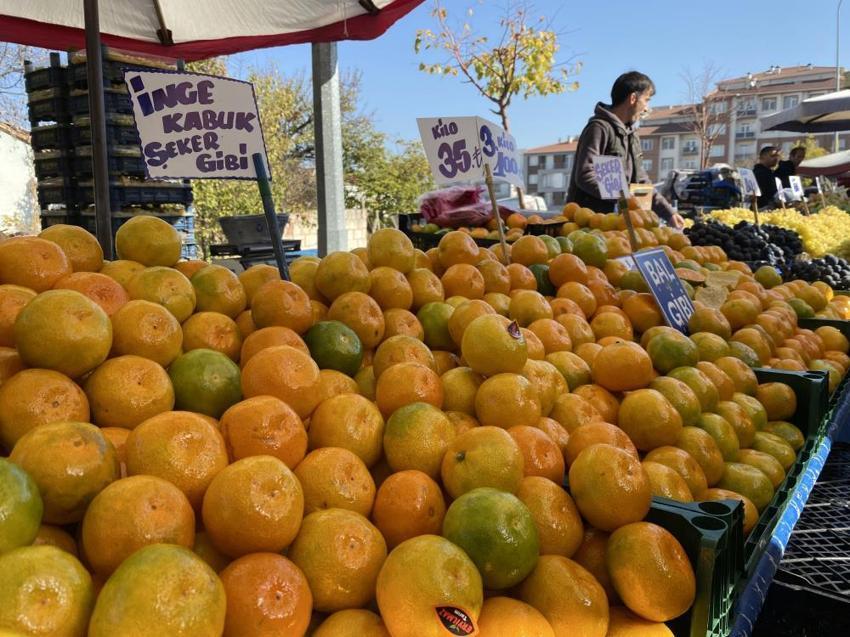 Eskişehir'de bu yıl fiyatlar düştü! Kilosu 35 liradan satılıyor: Tezgahlar doldu taştı
