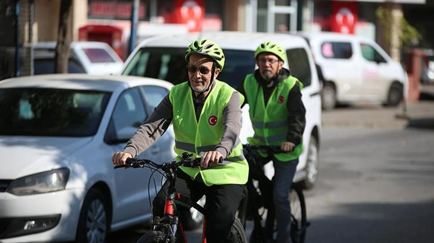 Aydın'da örnek davranış! Öğrenciler, öğretmenler ve çalışanlar okula bisikletle gidiyor