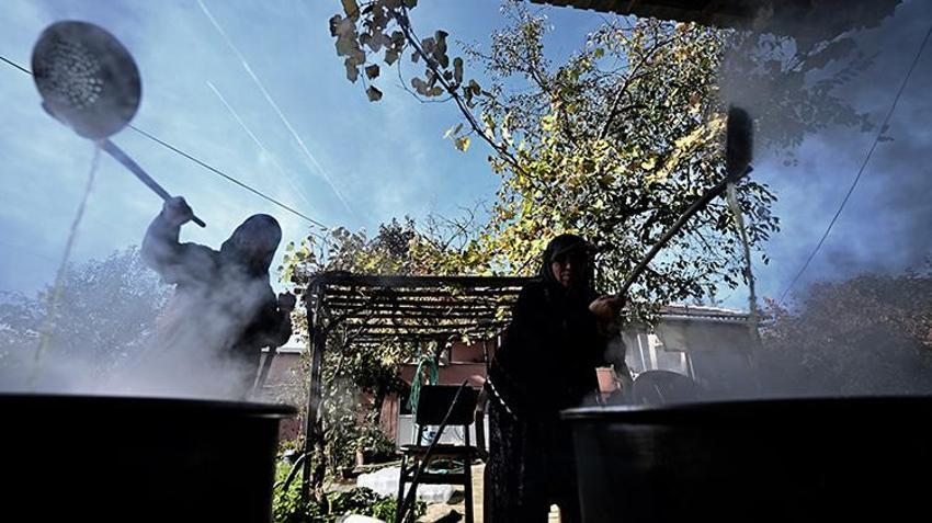 20 dönüm araziye ekti, yılda 1 ton üretmeye başladı! Düzceli kadın girişimci KOSGEB desteğiyle dünyaya açıldı: Yurt dışından sipariş yağıyor