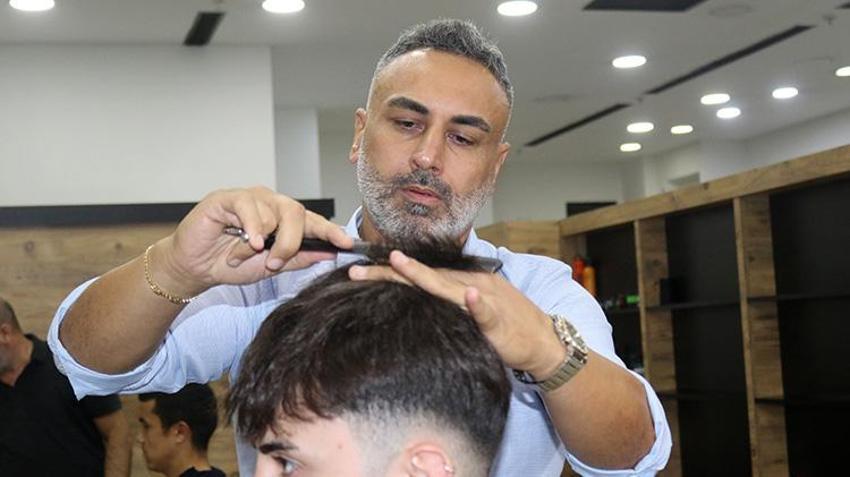 Antalyaspor'da 'ihanet' iddiaları büyüyor! Tesislere girişi yasaklanan berber konuştu: Onlar gidecek ben kalacağım