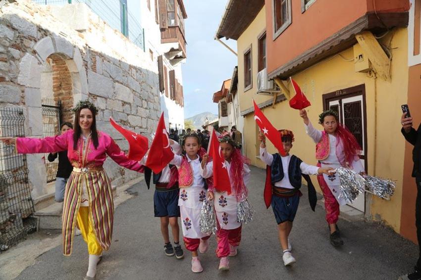 Muğla'da 11. Uluslararası Milas Zeytin Hasat Şenliği başladı