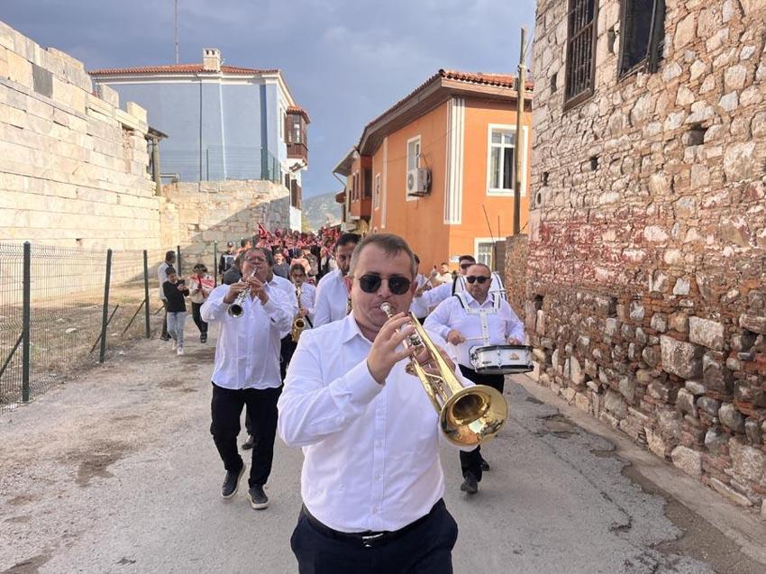 Muğla'da 11. Uluslararası Milas Zeytin Hasat Şenliği başladı