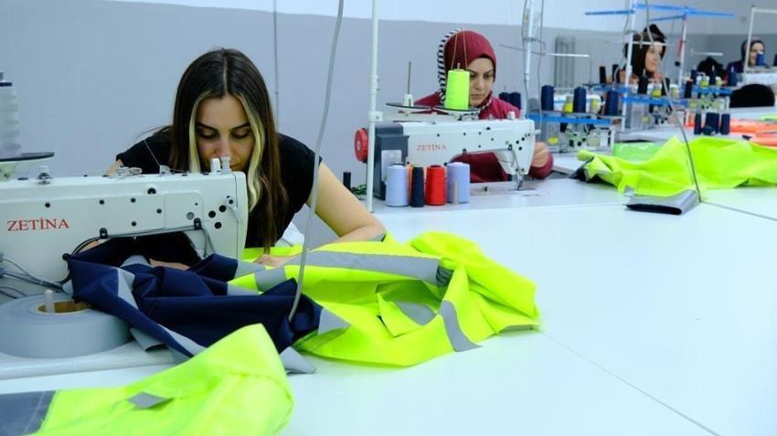 Erzincan'da kadın eliyle başladı: 1500 parça üretime dönüştü