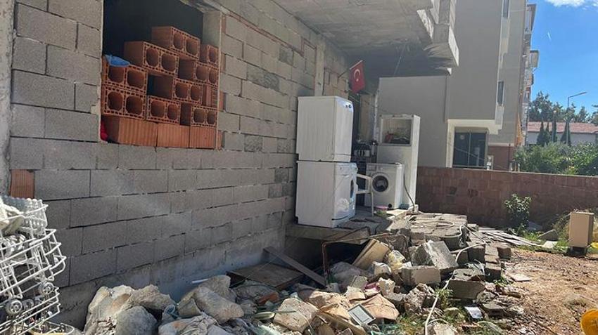 Antalya'da müteahhit binayı tamamlamayınca kaba inşaata yerleştiler: 6 kardeş çalışan ustaları da kovdu!