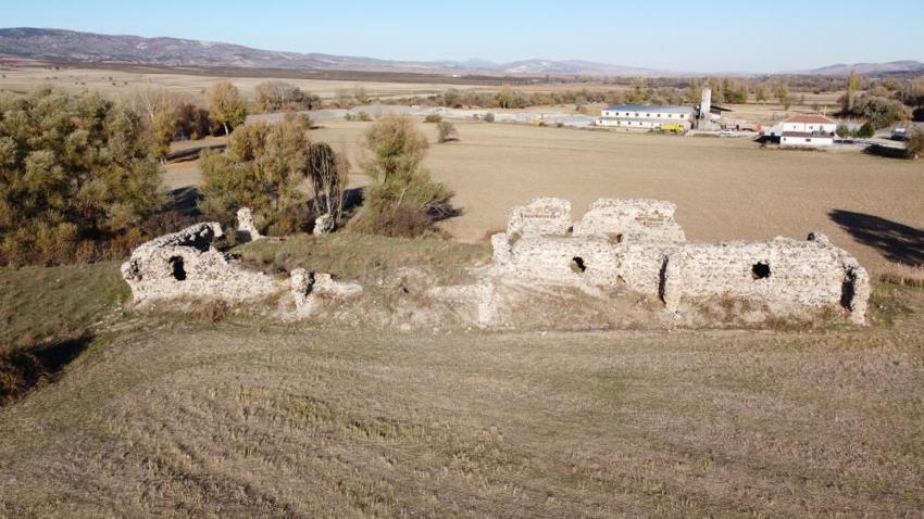 Yozgat'ta tarihi İpek Yolu üzerinde hüzünlü görüntü! Selçuklu'nun 8 asırlık mirası restore edilmeyi bekliyor!