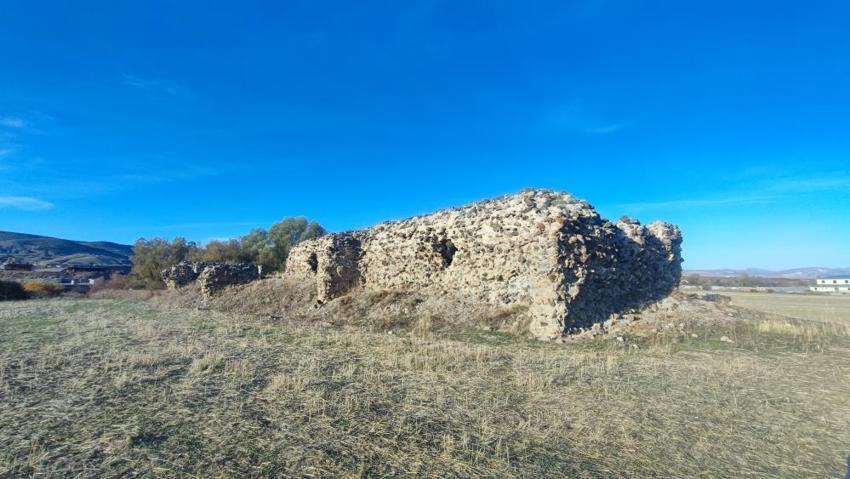 Yozgat'ta tarihi İpek Yolu üzerinde hüzünlü görüntü! Selçuklu'nun 8 asırlık mirası restore edilmeyi bekliyor!