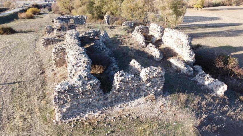 Yozgat'ta tarihi İpek Yolu üzerinde hüzünlü görüntü! Selçuklu'nun 8 asırlık mirası restore edilmeyi bekliyor!