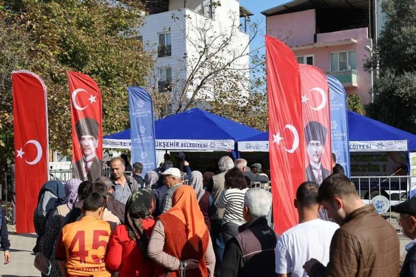 Aydın'da ücretsiz dağıtıldı! Ata tohumlarıyla üretilen fideler bir günde bitti