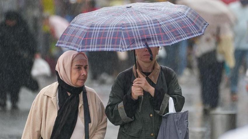 Kar İstanbul'a ne zaman yağacak? Uzman isim tarih vererek açıkladı: Meteoroloji hava durumu raporuyla illeri uyardı