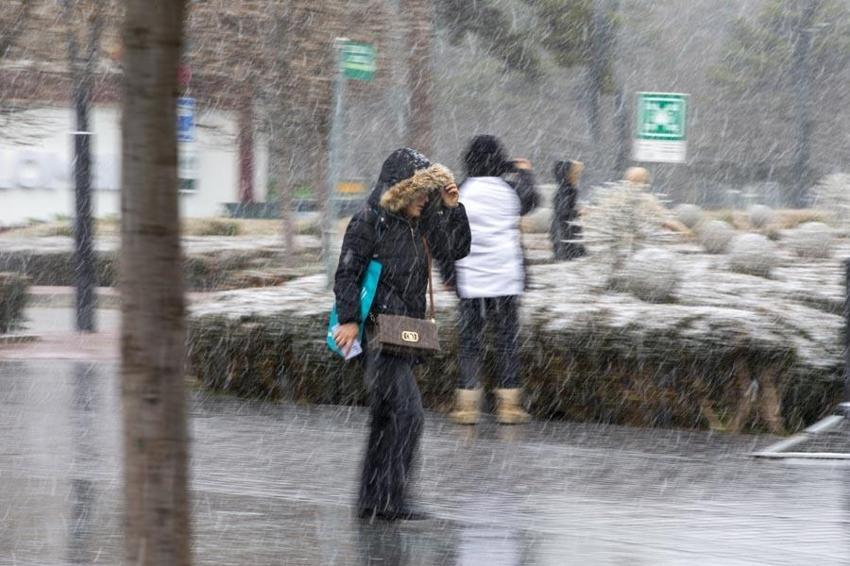Kar İstanbul'a ne zaman yağacak? Uzman isim tarih vererek açıkladı: Meteoroloji hava durumu raporuyla illeri uyardı