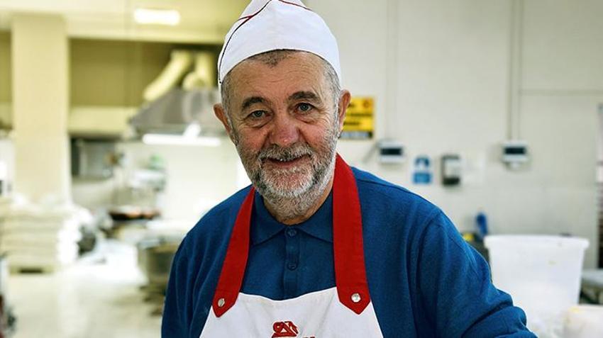 Edirneli usta acı ile tatlıyı birleştirdi! Ciğerin yanında servis ediliyor: Yeni ürünün adı 'dünya hali'