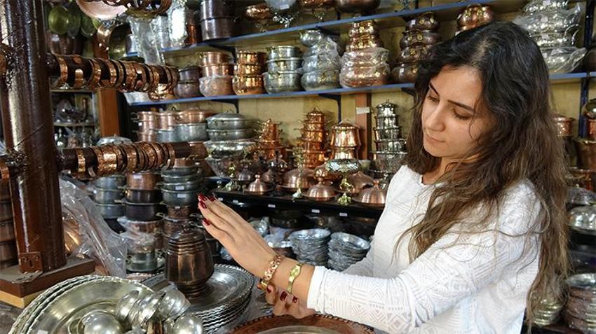 Gaziantep’in asırlık geleneği: Şifalı bakır bileklikler yeniden hayat buldu, kapış kapış gidiyor