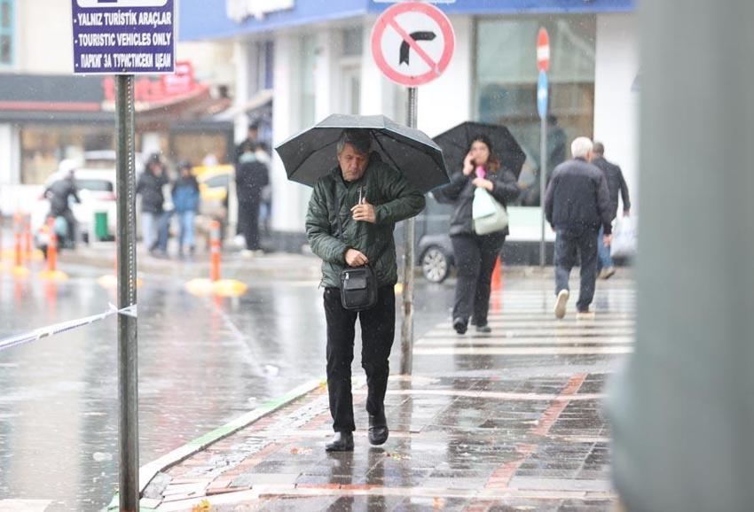 Meteoroloji hava durumu raporuyla 34 ili uyardı: Gök gürültülü sağanak yağışlar etkili olacak