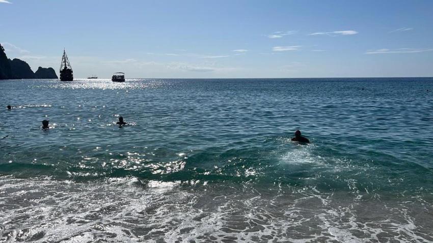 Kasım ayında Antalya'ya hep oluyor! Turistlerin dilinden düşmüyor