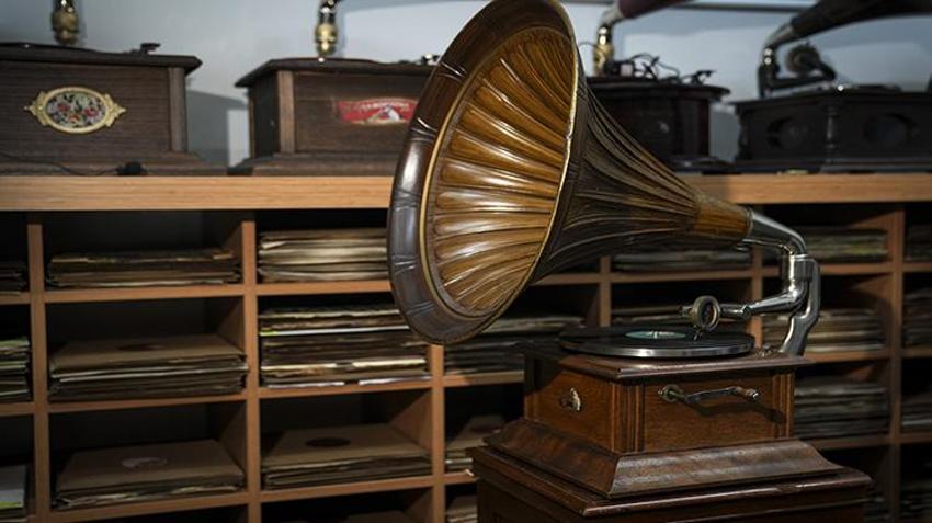 Dünyada sadece birkaç adet var! İki koleksiyoner farklı ülkelerden tek tek topladılar!