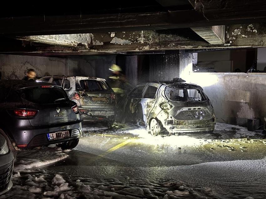 Kahramanmaraş'ta korku dolu anlar! Sitenin otoparkında çıkan yangında 18 kişi dumandan etkilendi