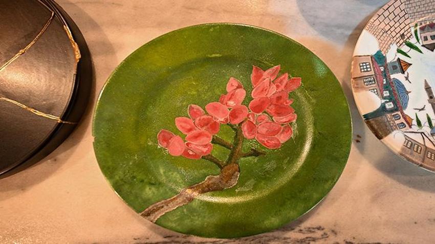 Gaziantep'te kırık tabaklarla yapılanlar şaşkına çeviriyor! Üstelik ziyaretçilere hediye ediliyor