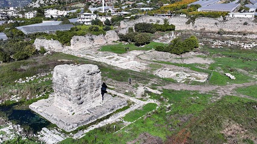 40 yıldır aranıyordu! Büyük sır çözüldü: Antalya'daki Zeus Tapınağı'nda tarihi keşif 'Bilinenden 5 bin yıl öncesine dayanıyormuş'