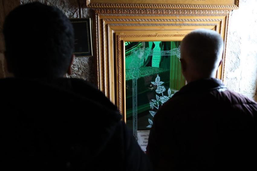 Sivas'ta uçurumun kıyısına inşa edildi! Ziyaretçisi hiç eksik olmuyor