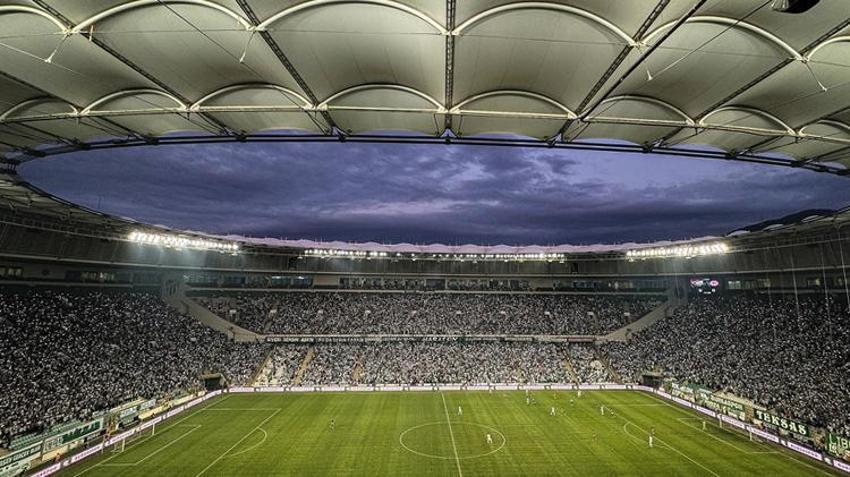 Bursaspor, Süper Lig devlerini solladı! Türkiye'de ilk 3 sırada