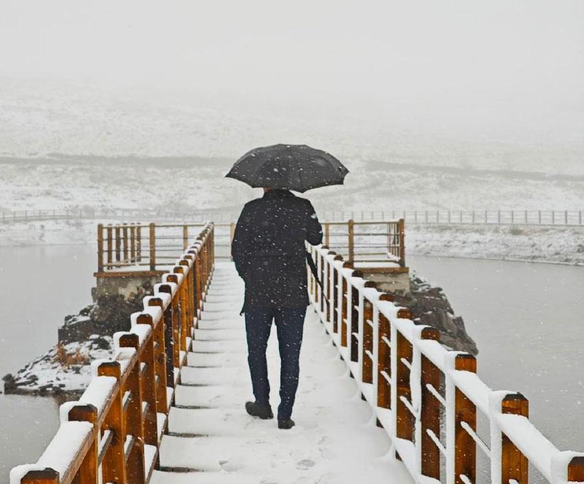 Lapa lapa kar yağışı, yağmur ve gök gürültülü sağanak yağış geliyor! Meteoroloji yeni hava durumu raporuyla illeri tek tek uyardı