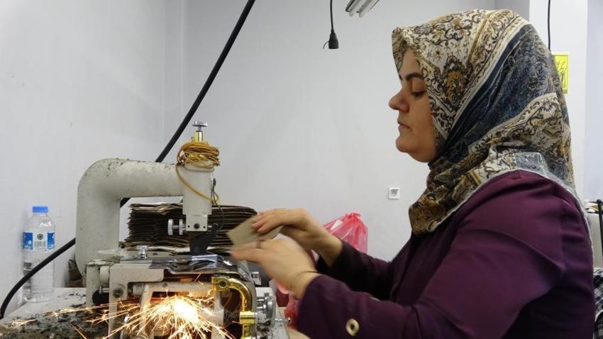 Gaziantep'in kanayan yarasına kadınlar çözüm buldu: Erkek egemen sektörüne adım attılar: 35 ülkeye üretim yapacaklar