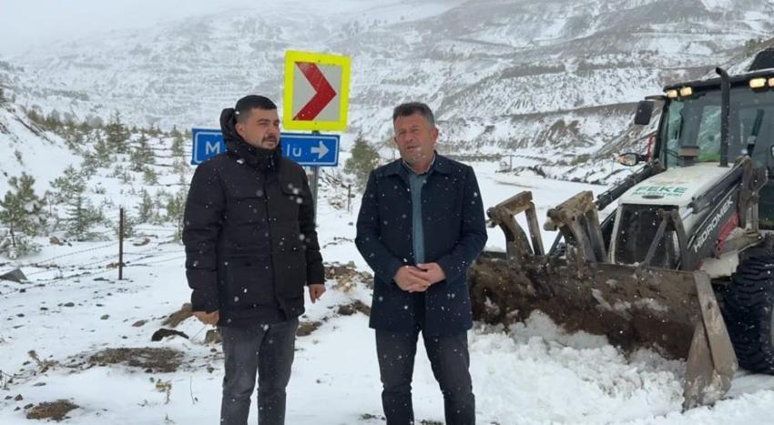 Adana'nın yüksek kesimlerinde yoğun kar yağışı başladı! Feke'de yollar kapandı, ekipler alarmda