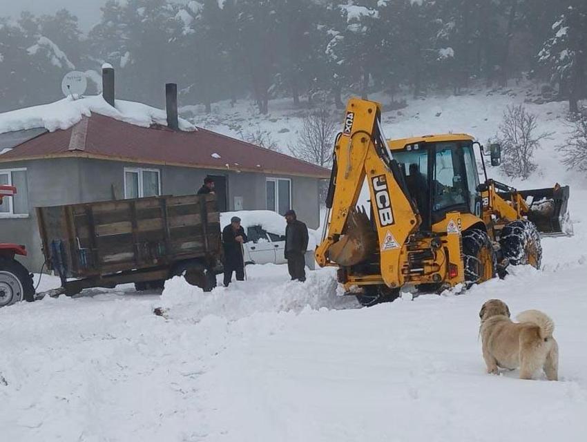 Lapa lapa kar ve sağanak yağışlar geliyor! Meteoroloji 24 ili kuvvetli yağışlara karşı uyardı