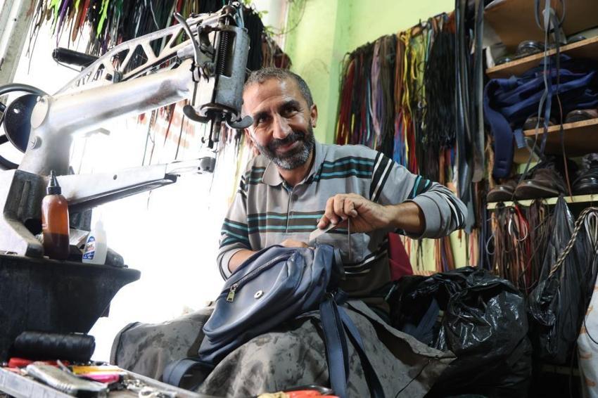 'Fakirin atlayışı da fakir' videosuyla tanınan Adanalı ayakkabıcı konuştu: 'Çocuklarımı mutlu etmek için her yıl tatile giderim'