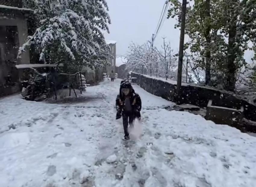 Kar yağışı başladı, her yer beyaza büründü! 20 santimetreyi aştı, kar etkisi sürecek