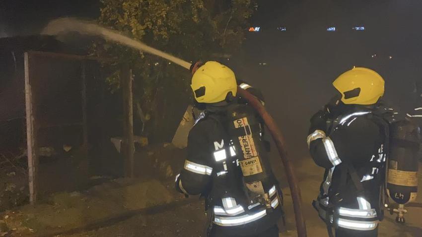 Korku dolu anlar! Mersin'de baraka alev alev yandı